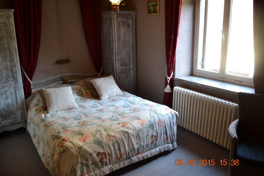 Auberge Au Naturel Des Ardennes Rochehaut Bilik gambar