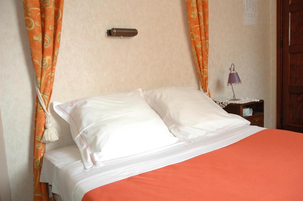 Auberge Au Naturel Des Ardennes Rochehaut Bilik gambar
